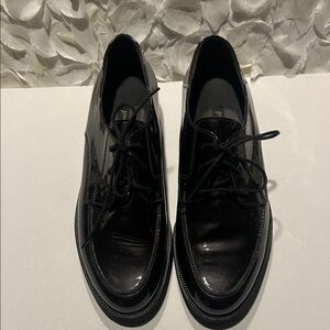Paul Green Black Patent Leather Lace-Up Oxfords